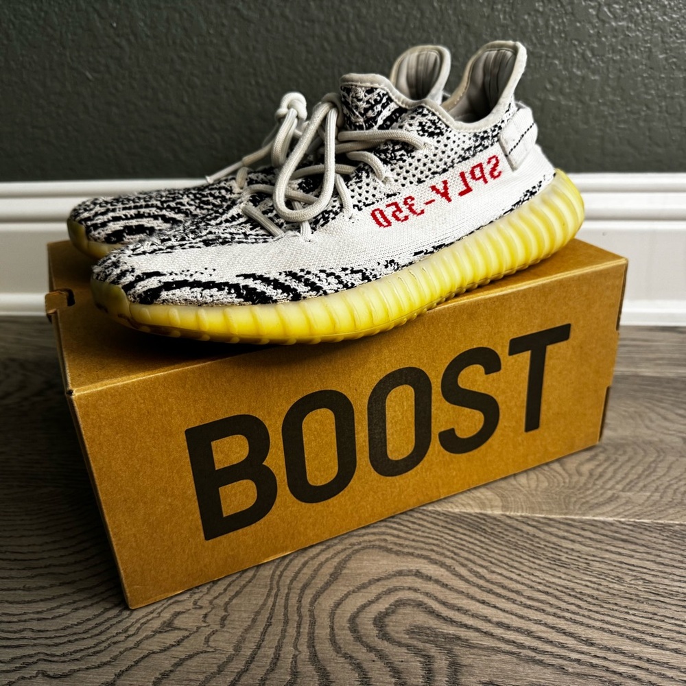 Addias Yeezy boost 350 V2